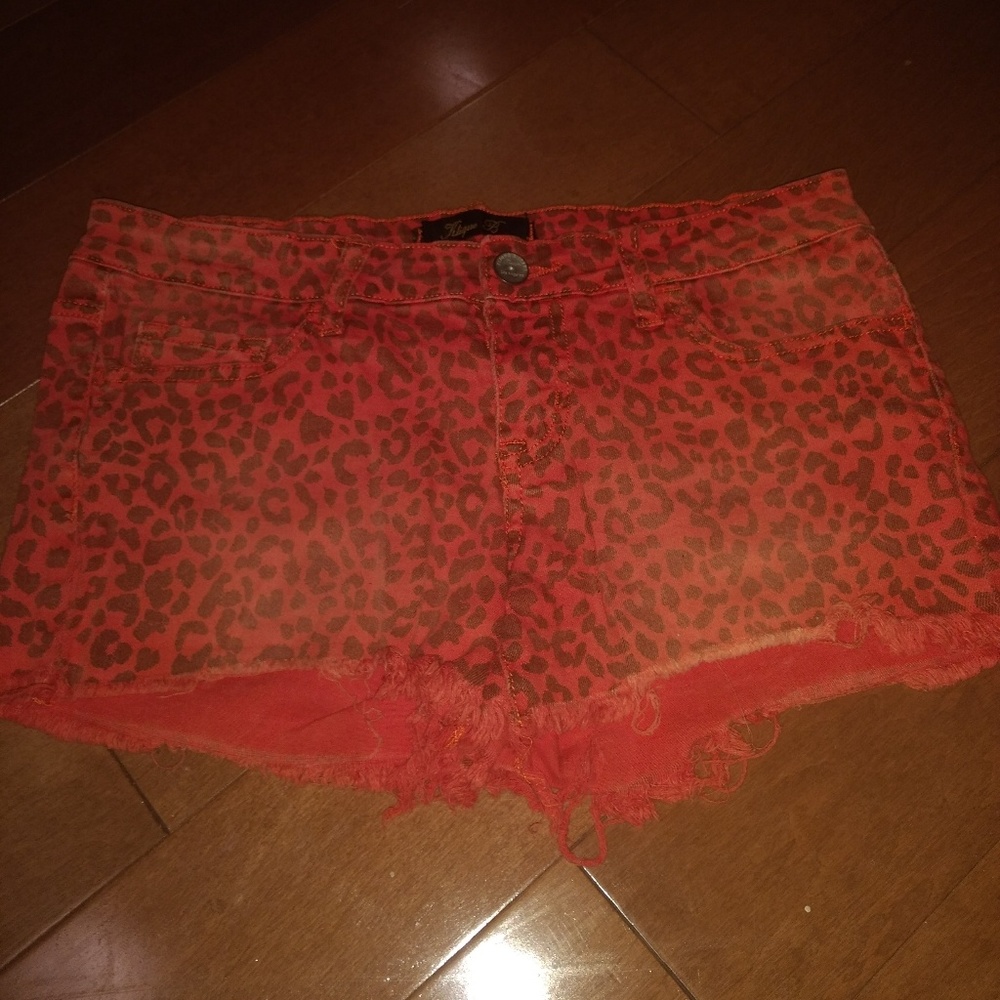 Leopard shorts